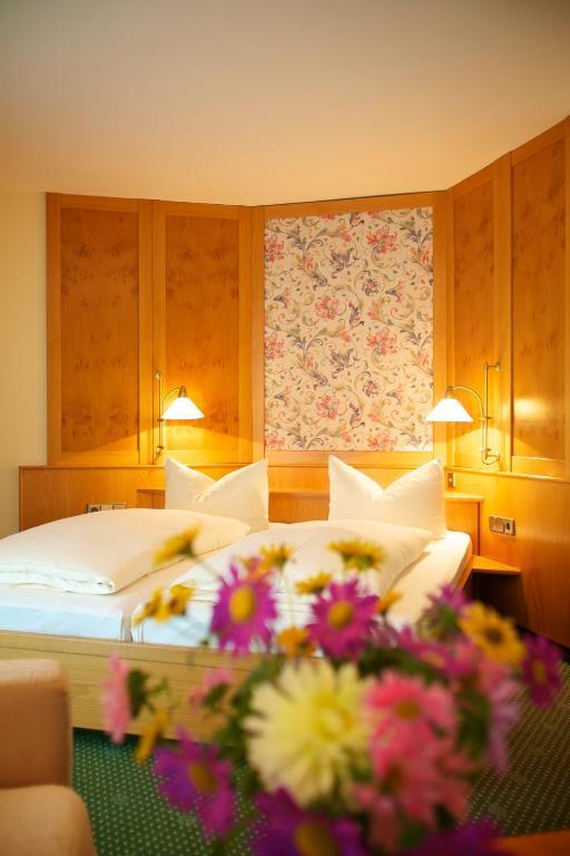 Hotel & Restaurant Dornweiler Hof Illertissen Phòng bức ảnh